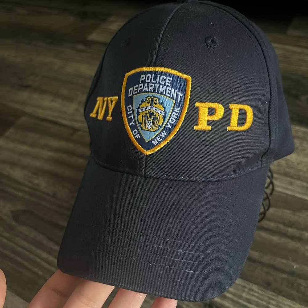 **bundle available 2 for $18 or 3 for $24 bundle** NYPD hat